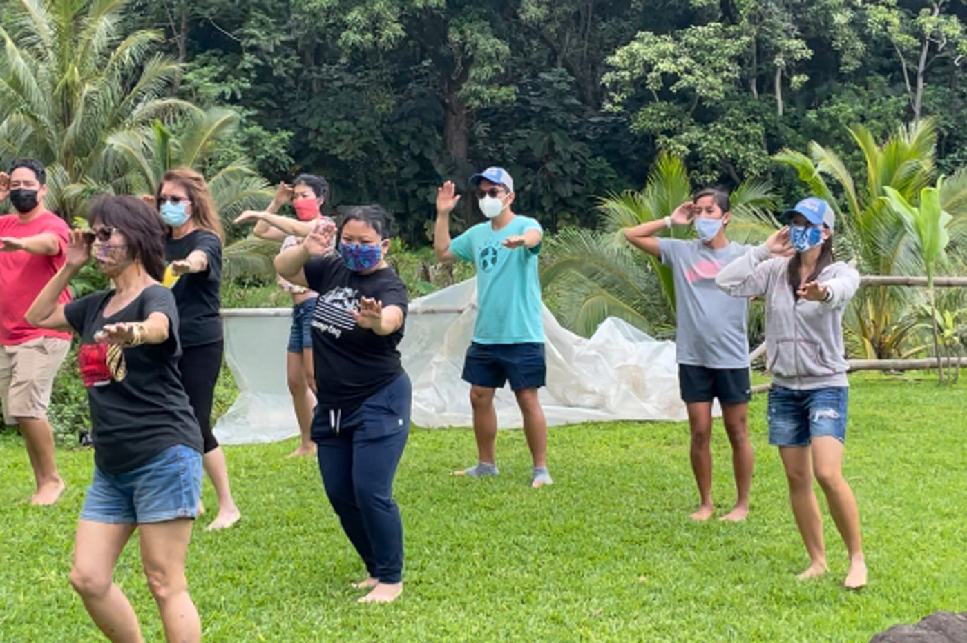 Volunteering is a reciprocal relationship between the cohort fellows and the volunteer partner organization with each getting to share their skills and cultures. M&S volunteers were lucky enough to join an impromptu hula lesson with world-renowned kumu hula, Vicky Holt Takamine.